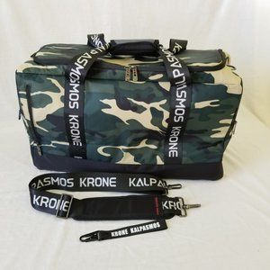 NEW/Never Used! Large Camo Tote Travel Sports Bag w/Shoulder Strap & Dividers